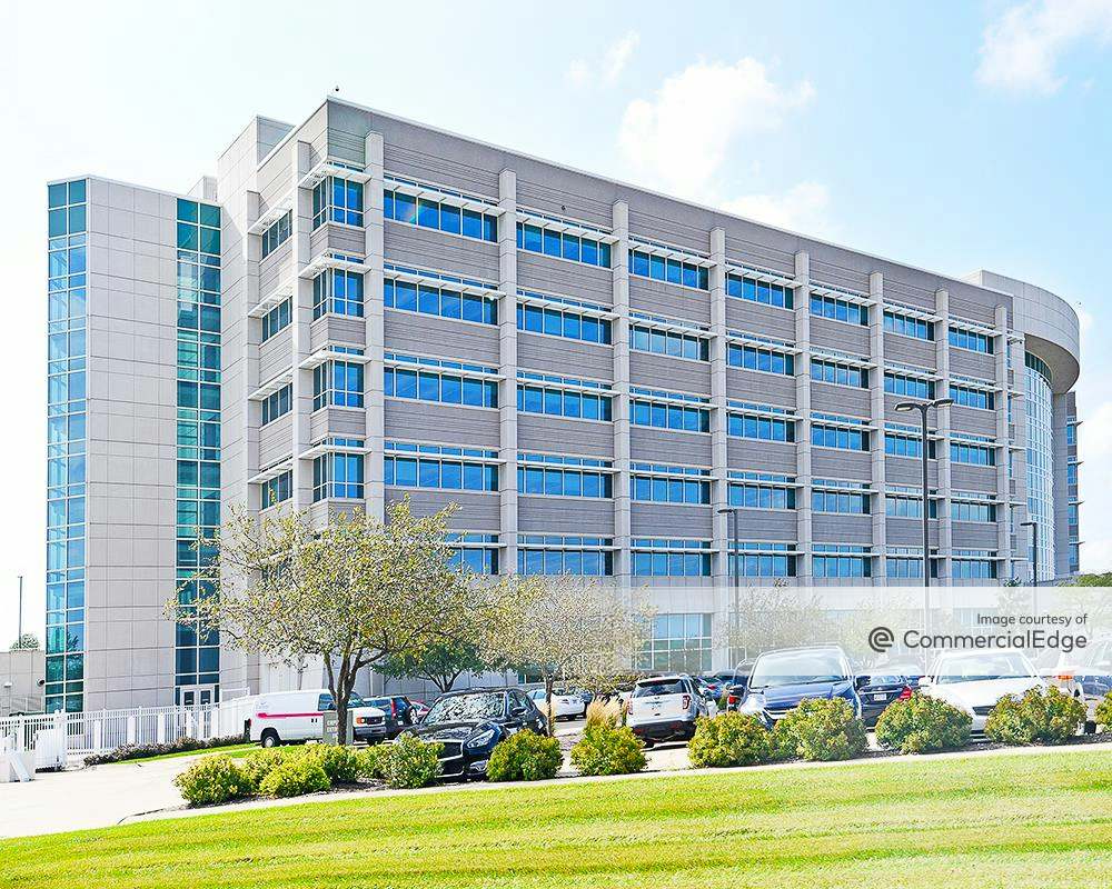 7001 Westown Pkwy, West Des Moines, IA Office Space